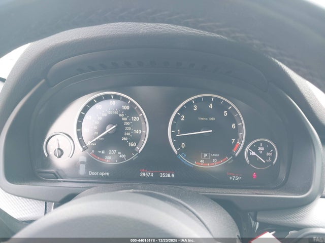 Продаж на аукціоні авто 2016 Bmw X5 Sdrive35i, vin: 5UXKR2C56G0R72051, номер лоту: 44015178