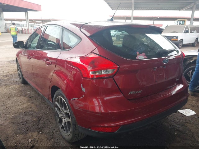 2017 FORD FOCUS 1FADP3M2XHL213838 Photo 2