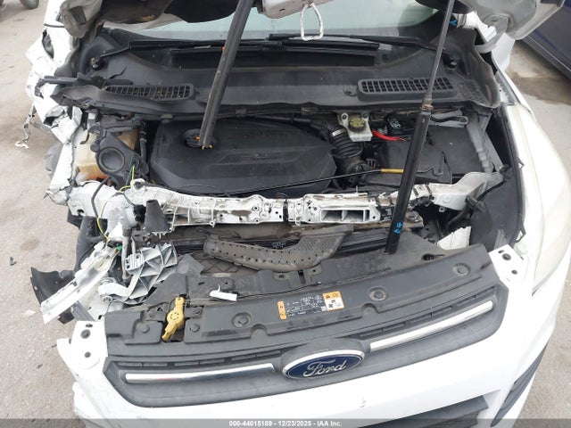 1FMCU0GXXEUA63140 Ford ESCAPE SE