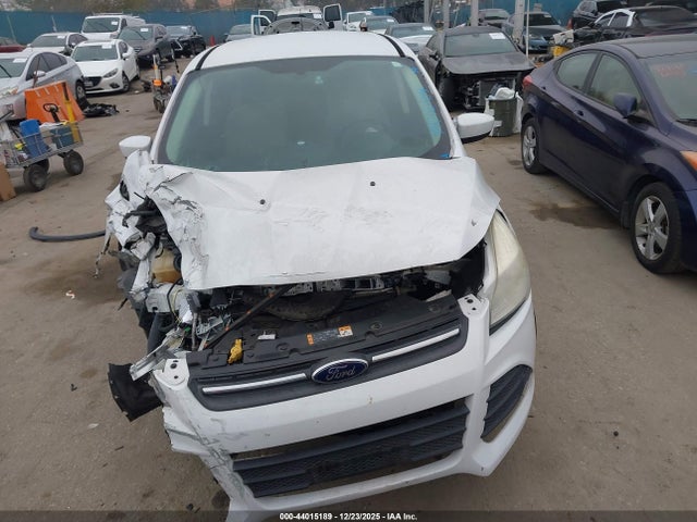 1FMCU0GXXEUA63140 Ford ESCAPE SE