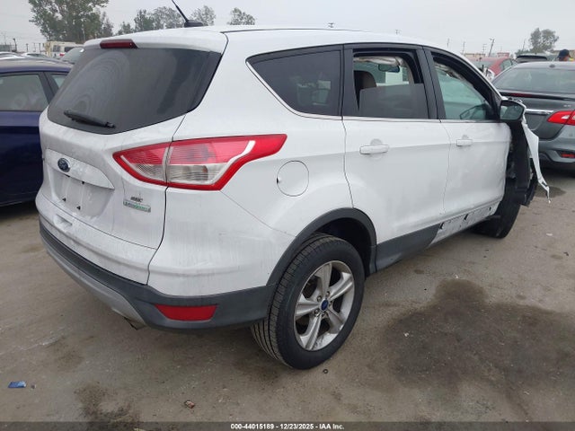 1FMCU0GXXEUA63140 Ford ESCAPE SE