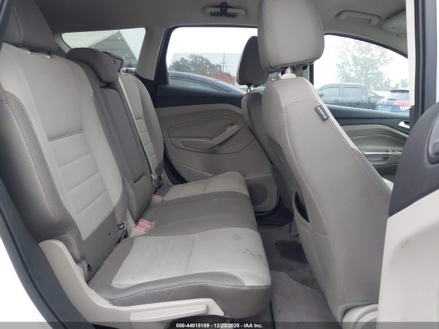 1FMCU0GXXEUA63140 Ford ESCAPE SE