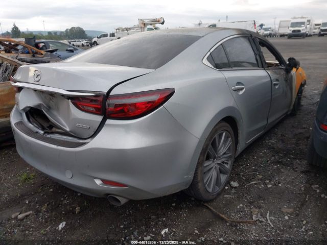 2018 MAZDA MAZDA6 JM1GL1VM5J1306839 Photo 3