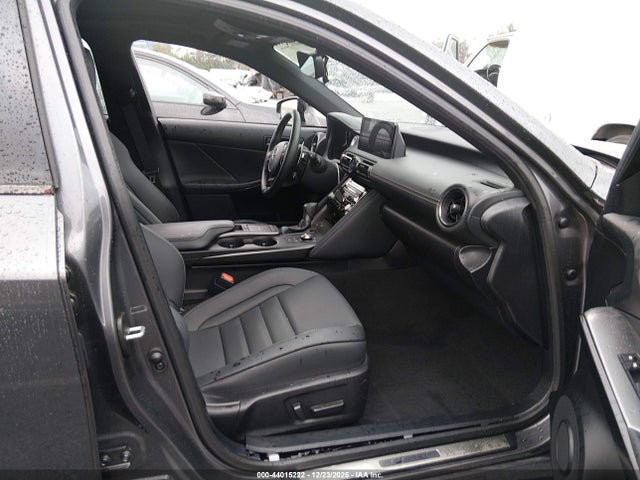 2023 LEXUS IS 500 JTHAP1D27P5004169 Photo 4