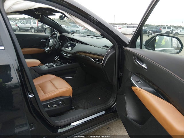2020 CADILLAC XT4 1GYFZCR42LF061479 Photo 4