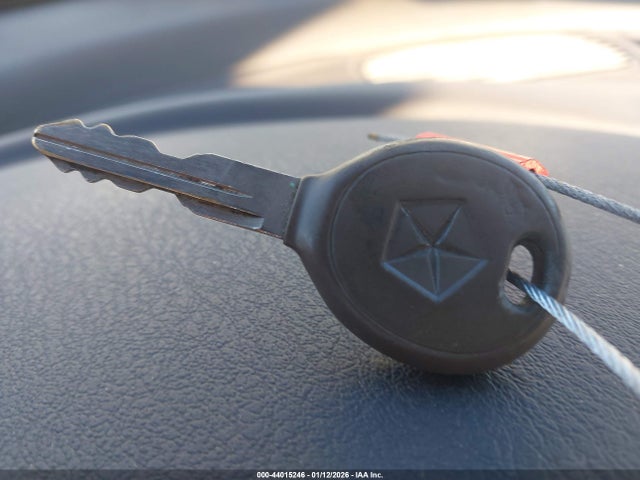 2000 Chrysler Sebring Jxi მანქანა იყიდება აუქციონზე, vin: 3C3EL55H7YT276459, აუქციონის ნომერი: 44015246