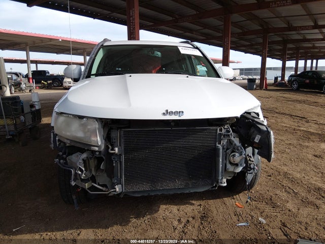 Jeep Compass Latitude 2016 1C4NJDEB3GD594154 Image 6