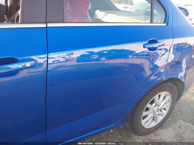1G1JD5SH2J4103769 Chevrolet Sonic Lt Auto