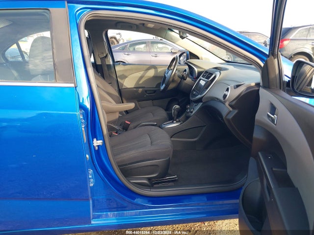 1G1JD5SH2J4103769 Chevrolet Sonic Lt Auto
