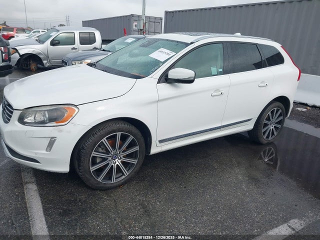 2016 VOLVO XC60 YV440MDM0G2887908 Photo 1