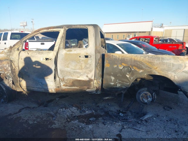 44015300 :رقم المزاد ، 1C6RR7GT7KS636631 vin ، 2019 Ram 1500 Classic Big Horn  4x4 6'4 Box مزاد بيع