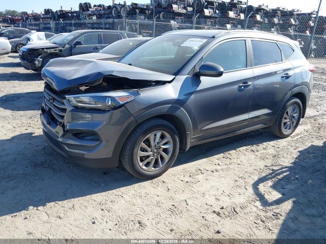 Hyundai TUCSON SE 2016 KM8J33A47GU188920 Image 2