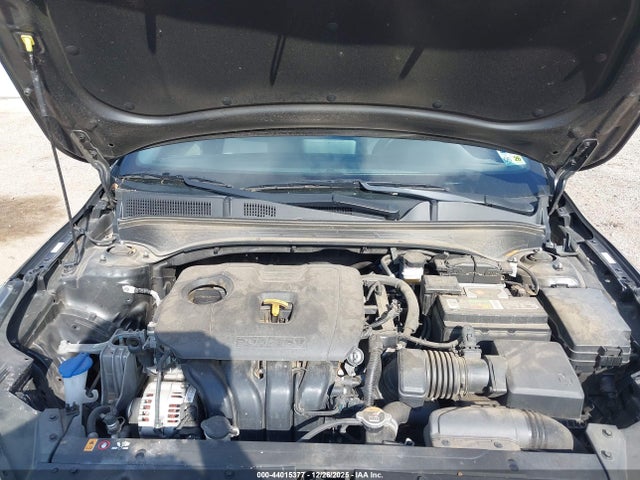 3KPF24AD4ME345851 KIA Forte Lxs