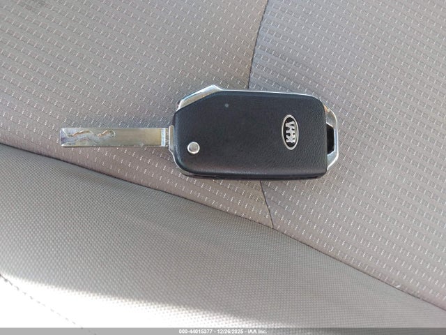 3KPF24AD4ME345851 KIA Forte Lxs