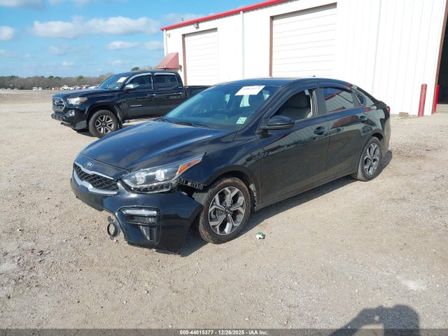 3KPF24AD4ME345851 KIA Forte Lxs