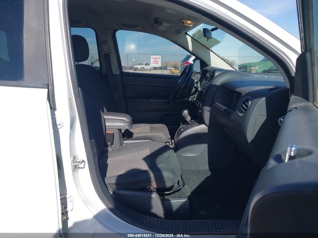 Продаж на аукціоні авто 2011 Jeep Compass, vin: 1J4NT1FAXBD271981, номер лоту: 44015431