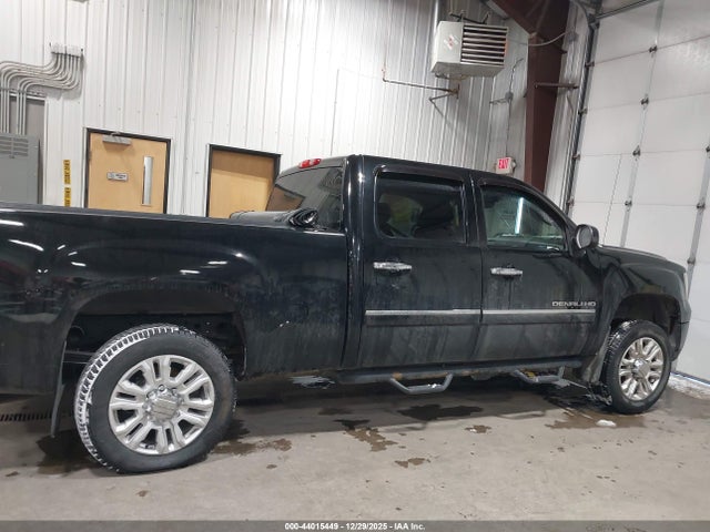 2011 Gmc Sierra 2500hd Denali მანქანა იყიდება აუქციონზე, vin: 1GT125CG7BF136162, აუქციონის ნომერი: 44015449