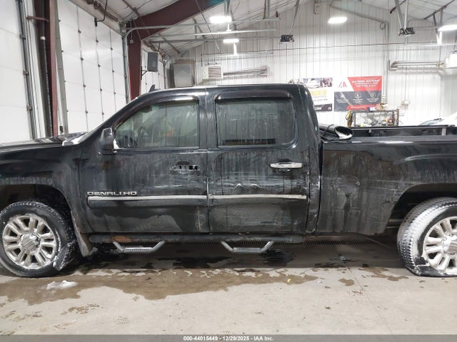 2011 Gmc Sierra 2500hd Denali მანქანა იყიდება აუქციონზე, vin: 1GT125CG7BF136162, აუქციონის ნომერი: 44015449
