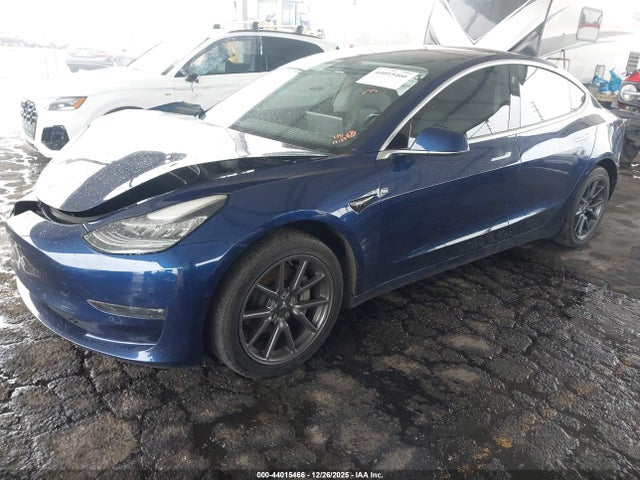 Продаж на аукціоні авто 2018 Tesla Model 3 Long Range/mid Range, vin: 5YJ3E1EA3JF016914, номер лоту: 44015466