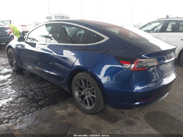 Продаж на аукціоні авто 2018 Tesla Model 3 Long Range/mid Range, vin: 5YJ3E1EA3JF016914, номер лоту: 44015466