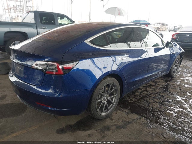 Продаж на аукціоні авто 2018 Tesla Model 3 Long Range/mid Range, vin: 5YJ3E1EA3JF016914, номер лоту: 44015466