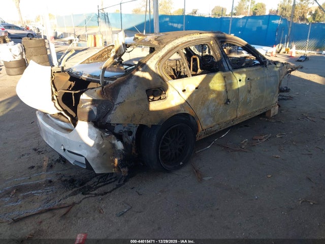 2016 BMW M3 WBS8M9C53G5E68803 Photo 3