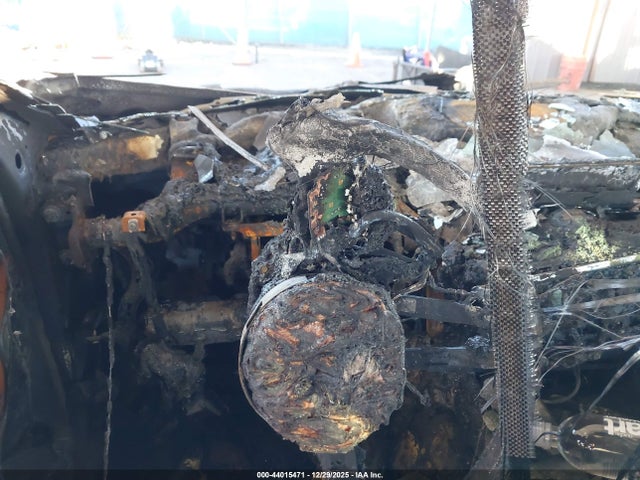 2016 BMW M3 WBS8M9C53G5E68803 Photo 6