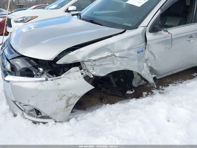 2022 MITSUBISHI OUTLANDER PHEV JA4J2VA74NZ027416 Photo 5