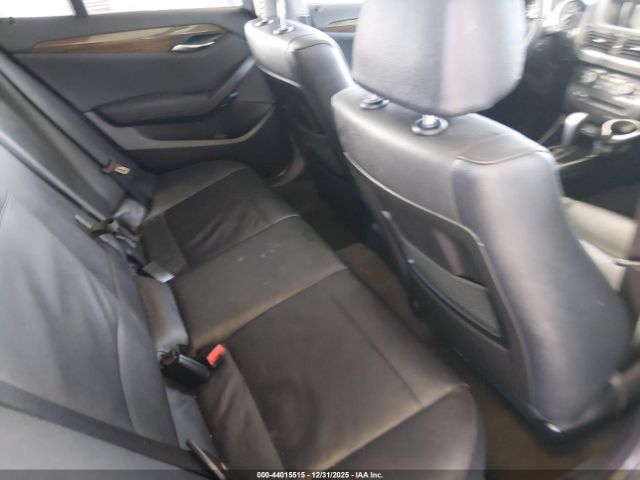 2015 BMW X1 WBAVM5C51FVV94069 Photo 7