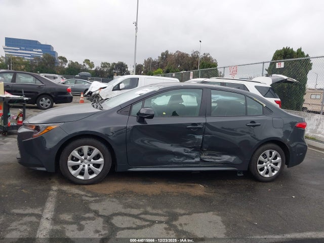 5YFB4MDE3SP349432 Toyota COROLLA LE