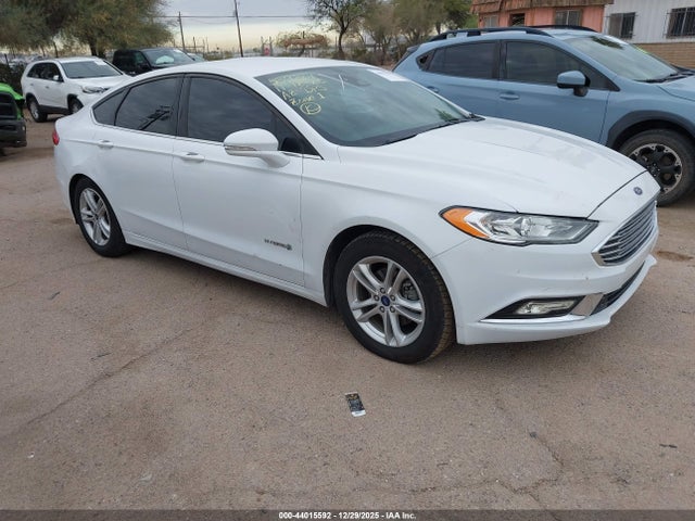 Ford Fusion Hybrid Se 2018 3FA6P0LU0JR249569 головне зображення