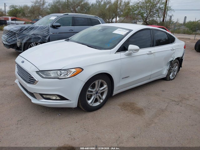 Ford Fusion Hybrid Se 2018 3FA6P0LU0JR249569 Image 2