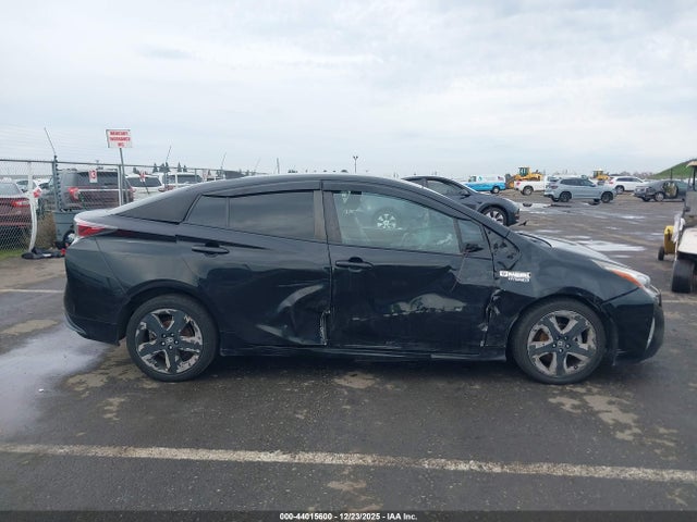 JTDKARFU7G3015804 Toyota Prius Four Touring