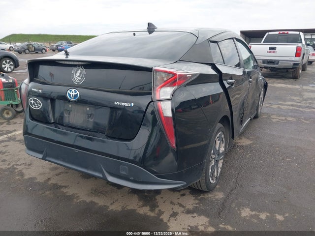 JTDKARFU7G3015804 Toyota Prius Four Touring