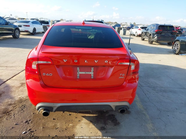 Volvo S60 T6 Drive-e R-design Platinum 2016 YV149MTS4G2415519 Image 16