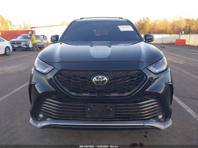 5TDLZRAH3NS134856 Toyota Highlander Xse