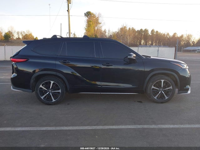 5TDLZRAH3NS134856 Toyota Highlander Xse