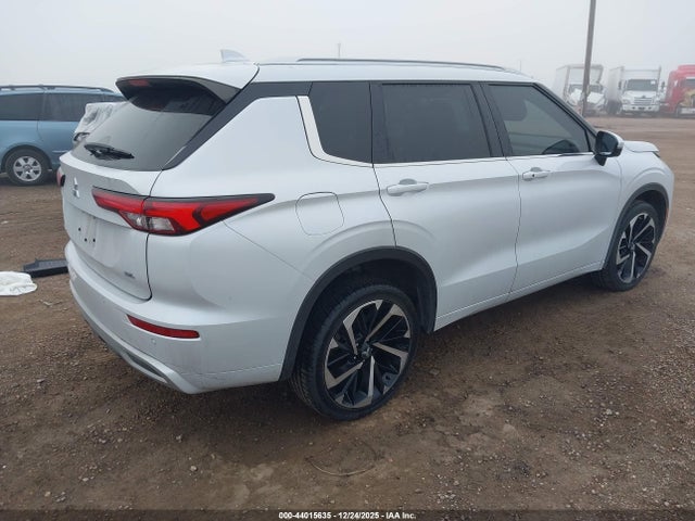 2022 MITSUBISHI OUTLANDER JA4J3VA8XNZ092275 Photo 3