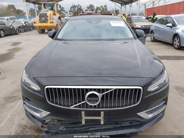 LVY992ML8JP038901 Volvo S90 T6 Inscription