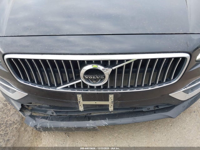 LVY992ML8JP038901 Volvo S90 T6 Inscription
