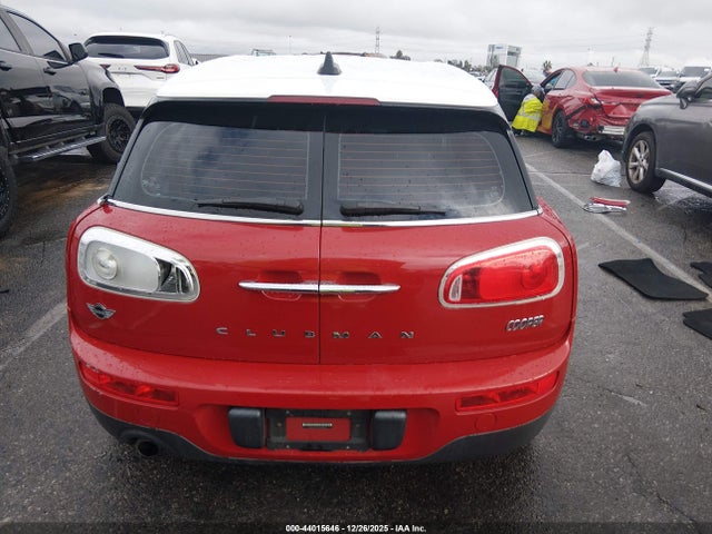 Mini Clubman Cooper 2016 WMWLN5C56G2E30343 Image 17