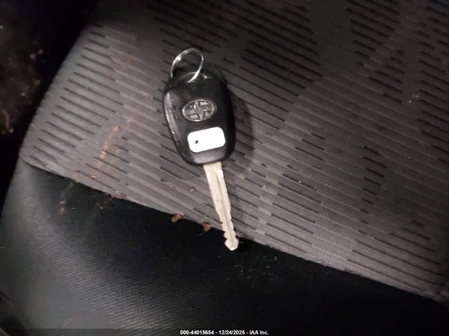 Scion XB 2015 JTLZE4FE9FJ070719 Image 11