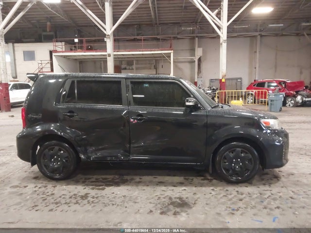 Scion XB 2015 JTLZE4FE9FJ070719 Image 14
