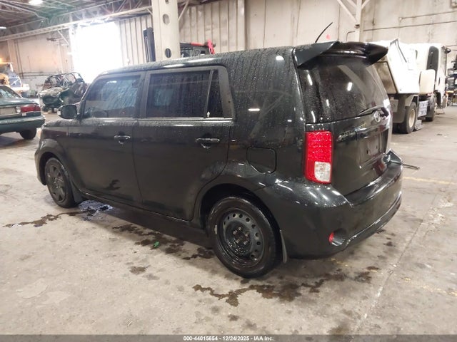 Scion XB 2015 JTLZE4FE9FJ070719 Image 3