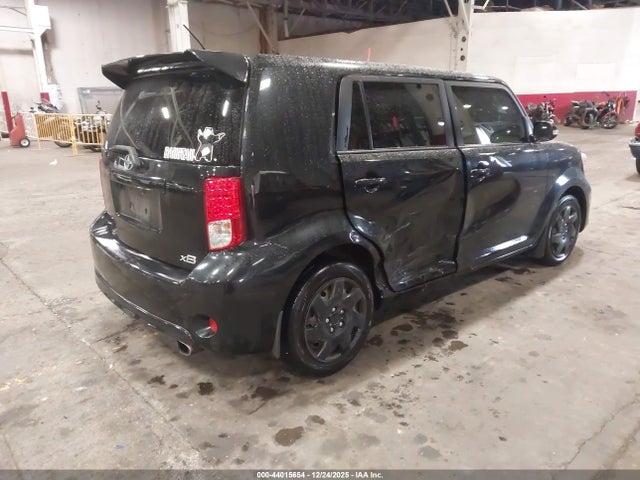 Scion XB 2015 JTLZE4FE9FJ070719 Image 4