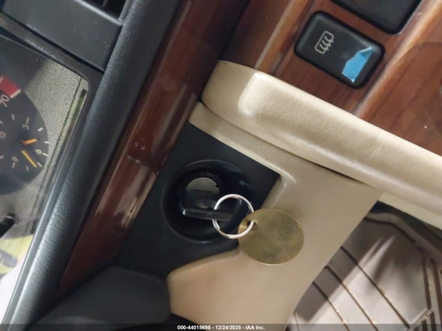 1990 MERCEDES-BENZ 300 WDBEA30D9LB270505 Photo 10
