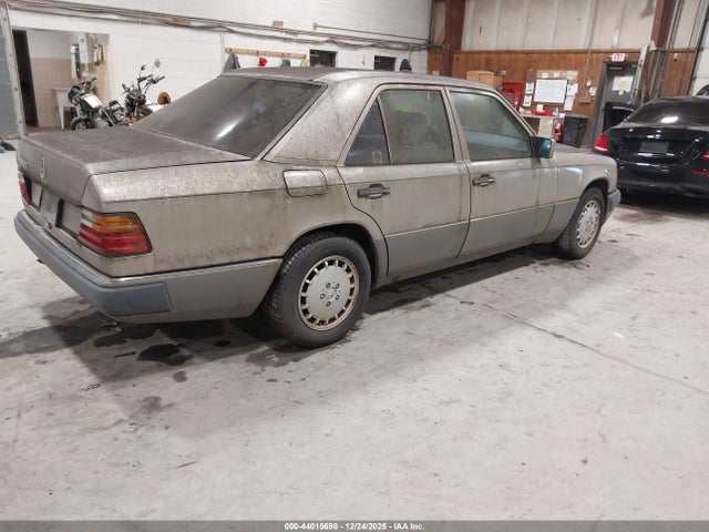 1990 MERCEDES-BENZ 300 WDBEA30D9LB270505 Photo 3
