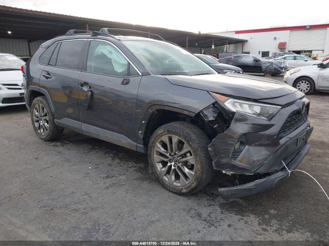 Toyota Rav4 Xle Premium 2020 2T3C1RFV2LW070245 головне зображення
