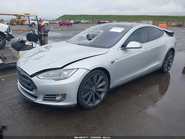 2013 TESLA MODEL S 5YJSA1CP2DFP21125 Photo 1