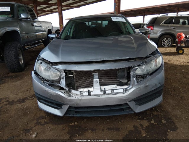 2HGFC2F54JH528543 Honda Civic Lx